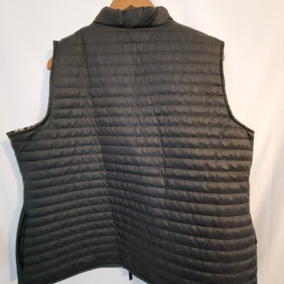 Women's Chico's Weekends 3 Black Puff Vest - Picture 3 of 3